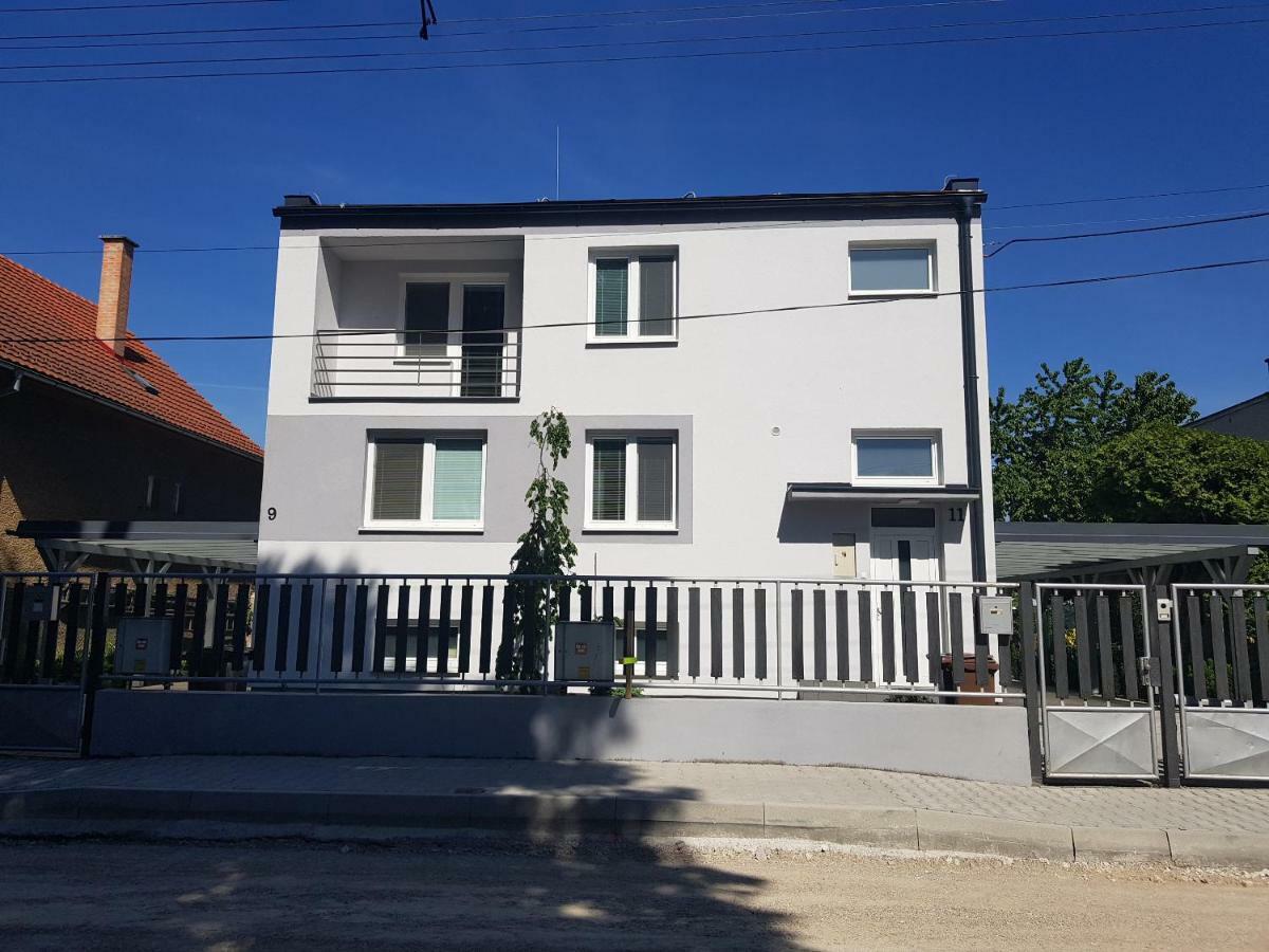 Vip Apartmany Zabnik Prievidza Luaran gambar