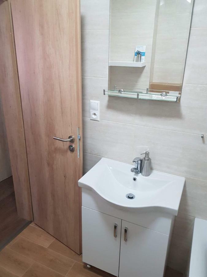 Vip Apartmany Zabnik Prievidza Luaran gambar