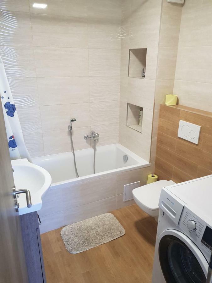 Vip Apartmany Zabnik Prievidza Luaran gambar