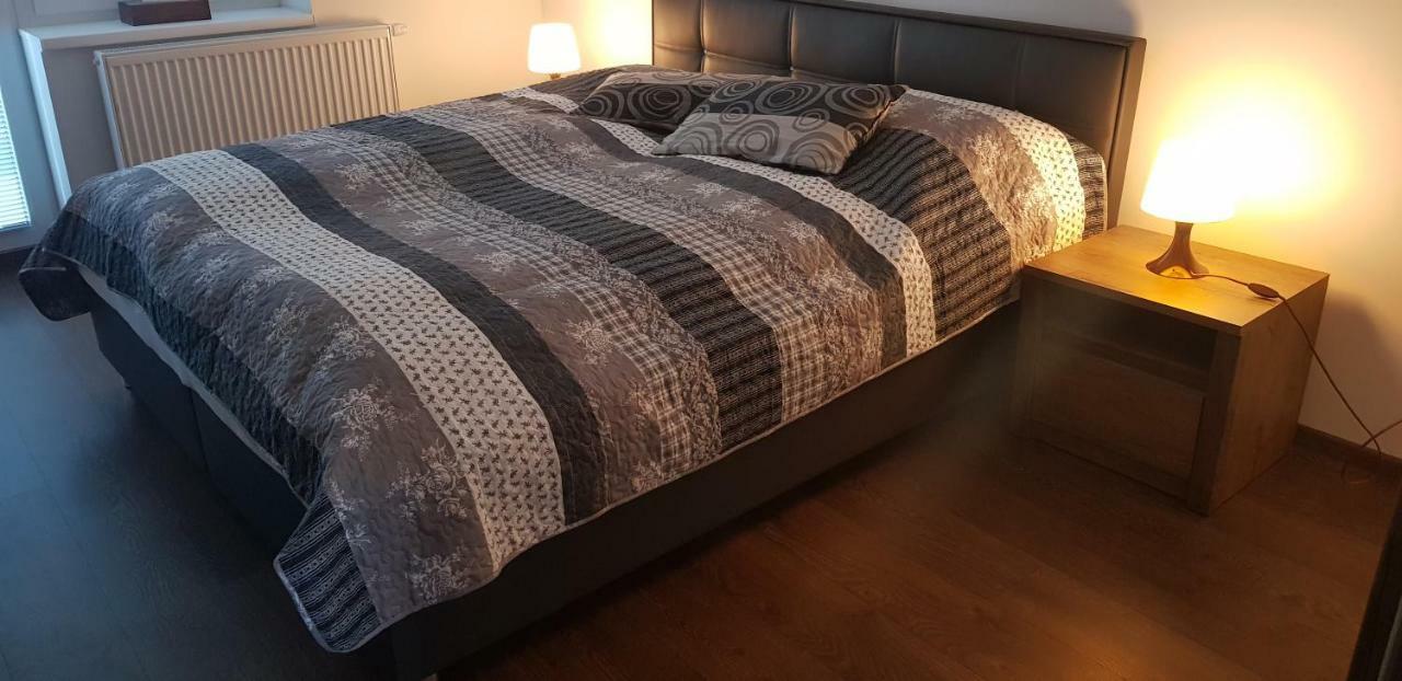 Vip Apartmany Zabnik Prievidza Luaran gambar
