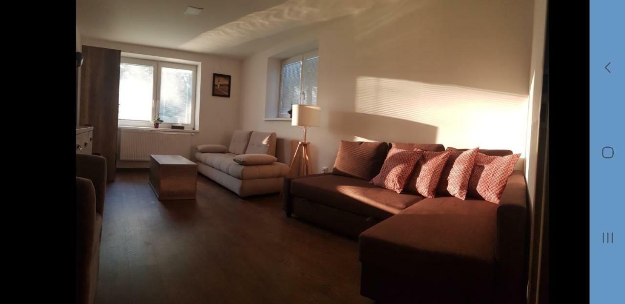 Vip Apartmany Zabnik Prievidza Luaran gambar